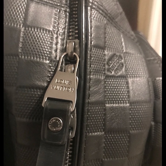 Authentic Louis Vuitton - Picture 3 of 8